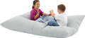 In- und Outdoor-Liegekissen in grau mit Kindern