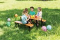 Kinder-Klapptisch-Set im Grünen