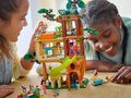 LEGO® Friends Baumhaus im Kinderzimmer