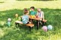 Kinder-Klapptisch-Set im Grünen