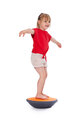 Air Board klein orange mit Kind stehend