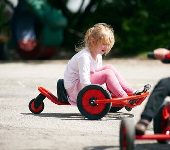 Produktbild von Viking Swingcart Swingcart Viking groß, ab 6 - 12 Jahren. L 96 x B 74 x H 26 cm