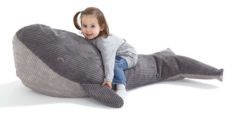 Mädchen auf dem Sitzsack Waldemar