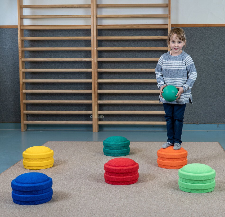Kinder spielen mit MyFunStone