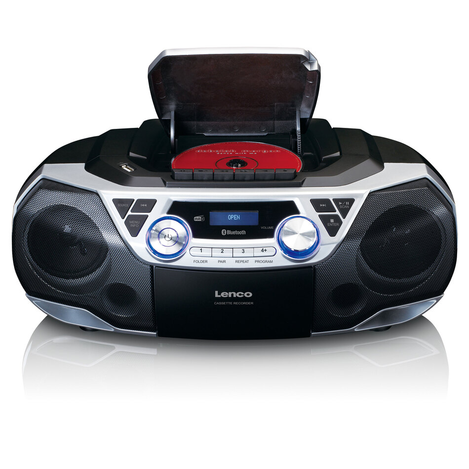 Lenco Boombox mit geöffneten CD-Fach