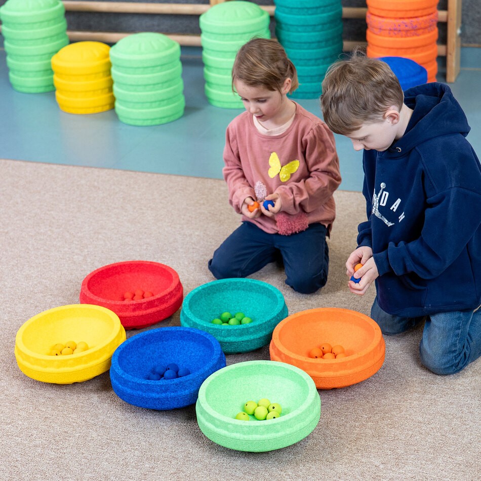 Kinder spielen mit MyFunStone