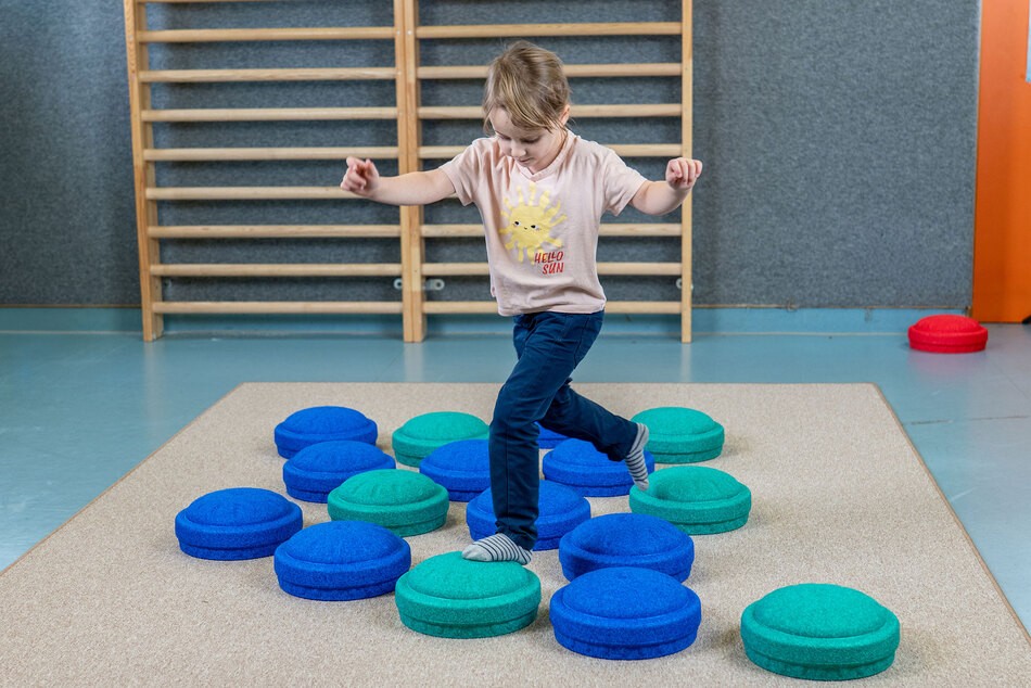Kinder spielen mit MyFunStone