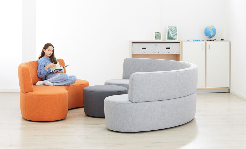 Sofa-Serie Curve – 3er-Sofa Stellbeispiel